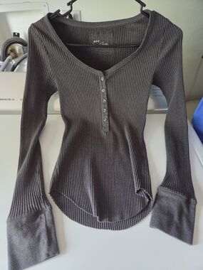 Waffle Rib Henley Long-Sleeve Top - Charcoal